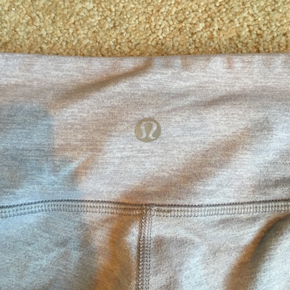 Lululemon Leggings Women’s 6 - Picture 3 of 5
